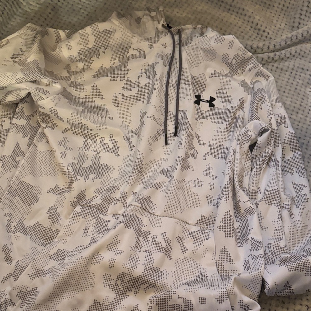 Under Armour Gray Camo Pullover